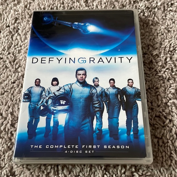 Defying Gravity complete first season on DVD - Picture 1 of 5